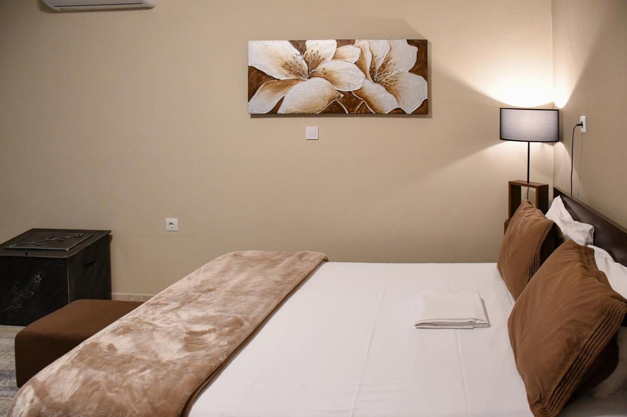 Toula Rooms Ángistron Esterno foto